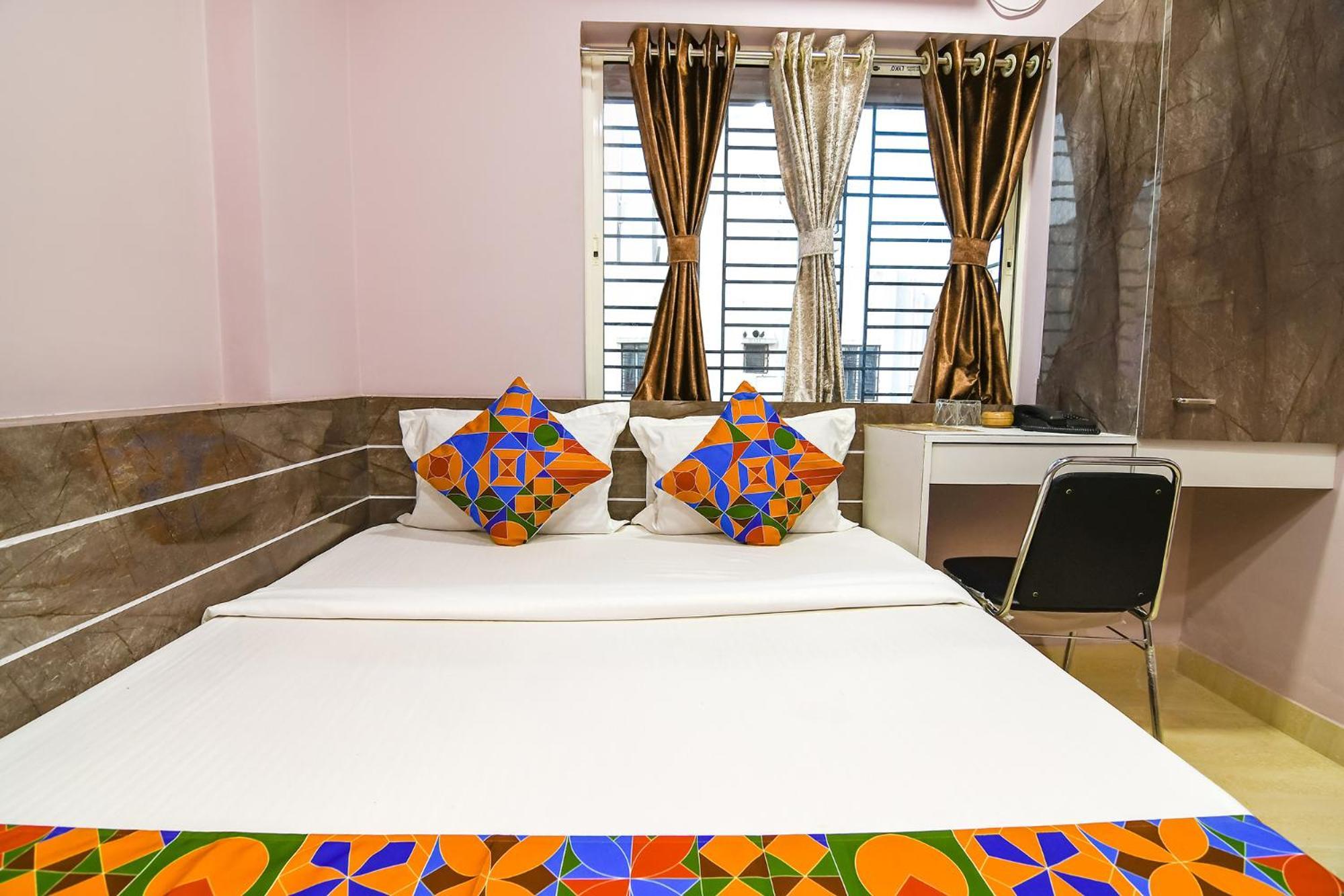 Fabhotel The Sunshine Residency